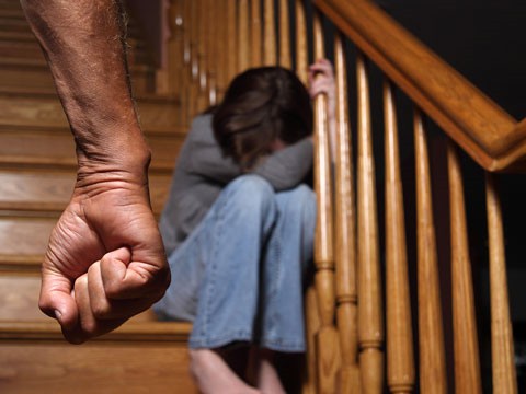 深圳離婚探視權律師 離婚后子女能否要求不直接撫養(yǎng)的父母進行探望